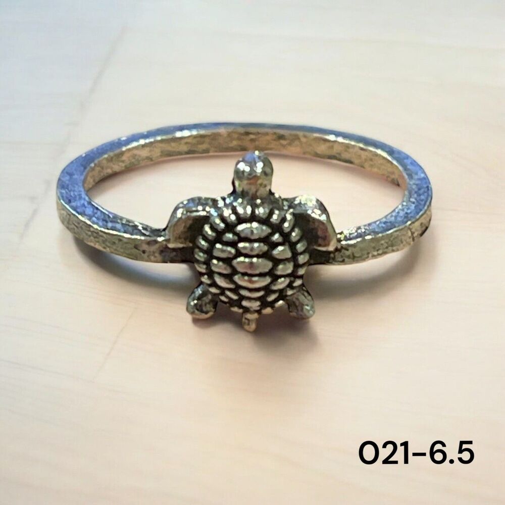 Womens Ring Size 6.5 Band Silver Metal Turtles Ocean Animals Jewelry 021-6.5